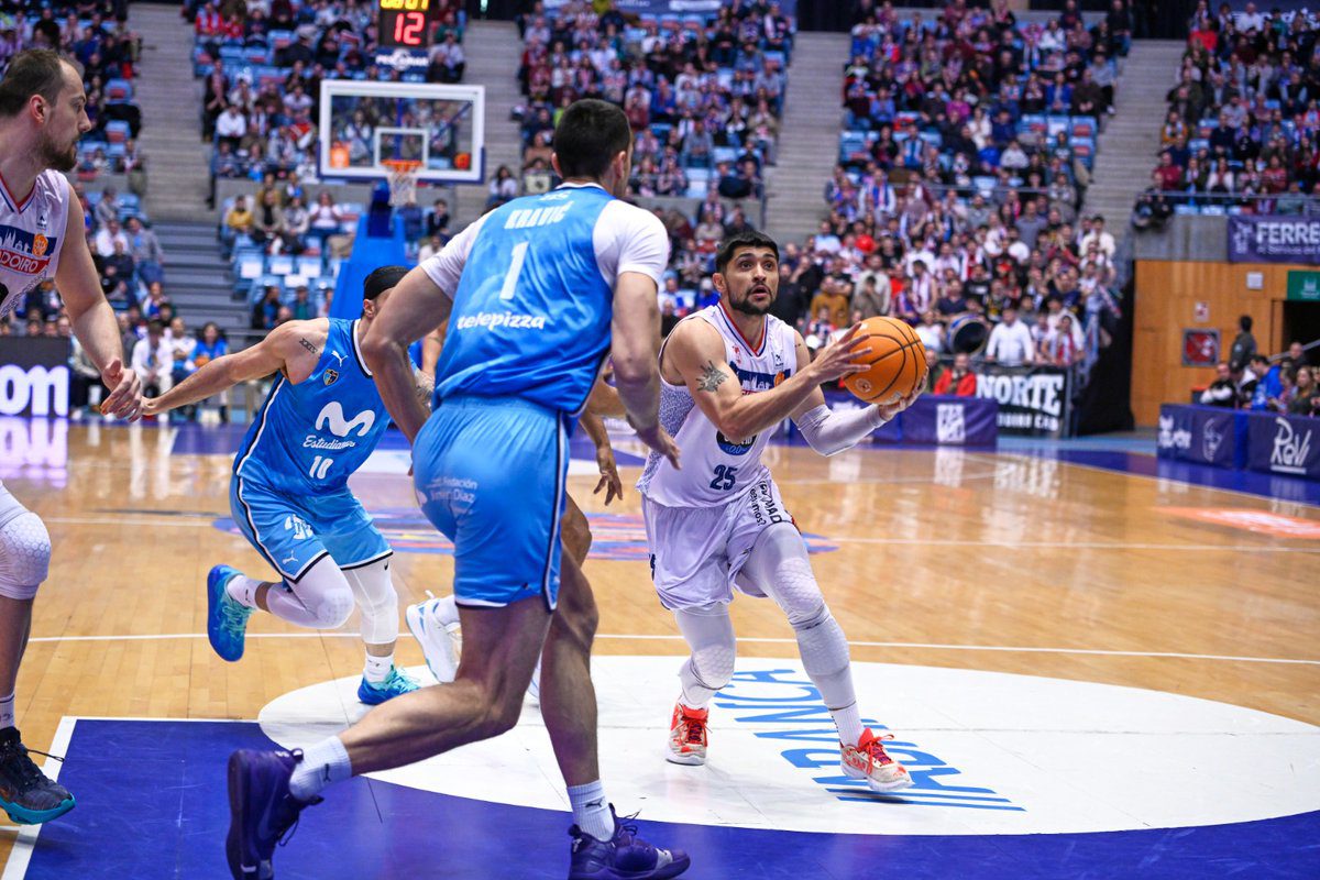 Monbus Obradoiro se confirma como gran candidato al ascenso y frena la persecución de Estudiantes a Burgos (90-73)