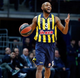 A falta de las pruebas físicas, Ricky Hickman será jugador del Armani Milán