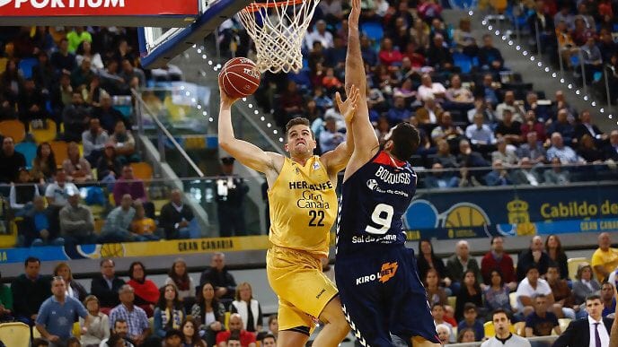 Baskonia cae a domicilio en un final apretado (93-90)