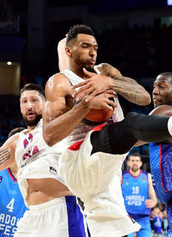 Joel Bolomboy renueva por dos temporadas más con el CSKA Moscú
