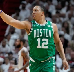 Grant Williams, nuevo jugador de los Dallas Mavericks