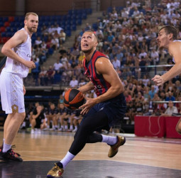 El Cazoo Baskonia estrena la pretemporada con triunfo (77-81)