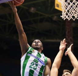 El ICL Manresa le amarga el estreno al Real Betis Energía Plus (75-80)