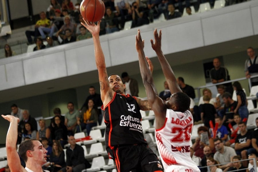 Una mala segunda parte condena a Valencia Basket ante el AS Mónaco (76-63)
