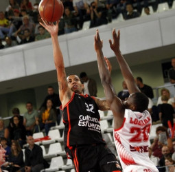 Una mala segunda parte condena a Valencia Basket ante el AS Mónaco (76-63)