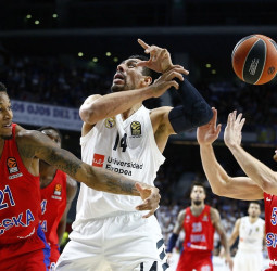Gustavo Ayón antepondrá una posible vuelta a la NBA a renovar con el Real Madrid