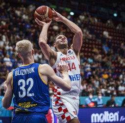 Croacia se impone a Ucrania en los últimos minutos (90-85)