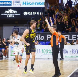 Defensa, acierto e irreverencia para visitar al Palau