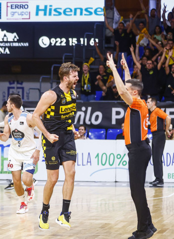 Defensa, acierto e irreverencia para visitar al Palau