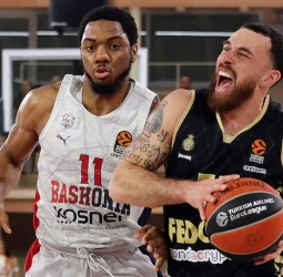 Mónaco supera al Baskonia en un partido de celebración para James, 92-85