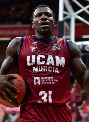 Un mal sprint final deja sin ideas al Barcelona (82-73)