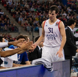 Anadolu Efes, en manos de su creador de juego Thomas Heurtel