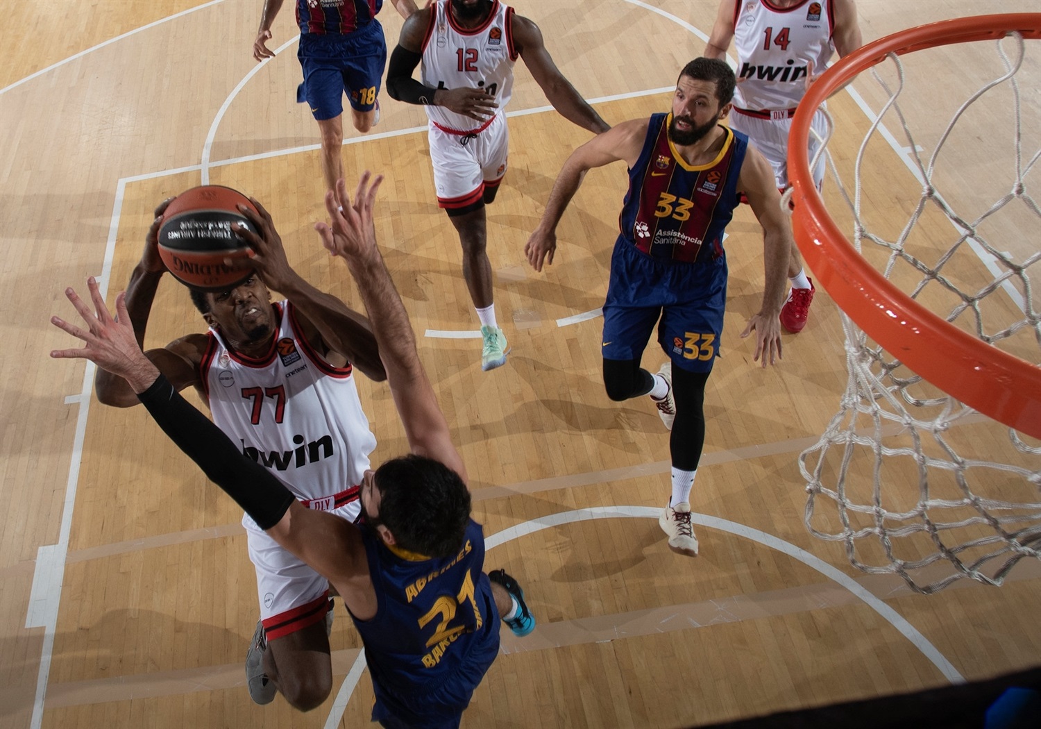 El Olympiacos conquista el Palau (88-96)