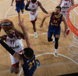 El Olympiacos conquista el Palau (88-96)