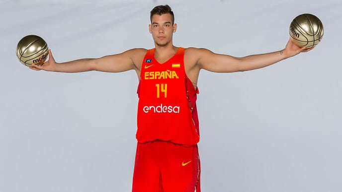 Willy Hernangómez se ausenta de la selección para resolver su situación