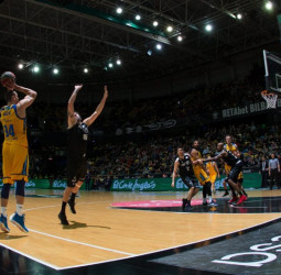 El Herbalife Gran Canaria cae en Miribilla (92-78)