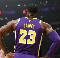 LeBron James volverá a usar el número 23