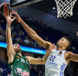 El Real Madrid se hace fuerte en el WiZink Center (88-65)