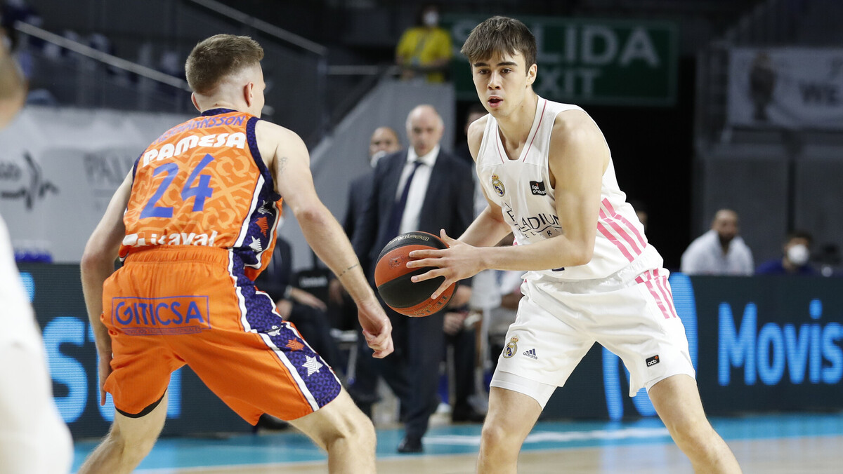 Núñez, el cuarto más joven en Playoff