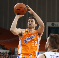 Jimmer Fredette vuelve a los Shanghai Sharks