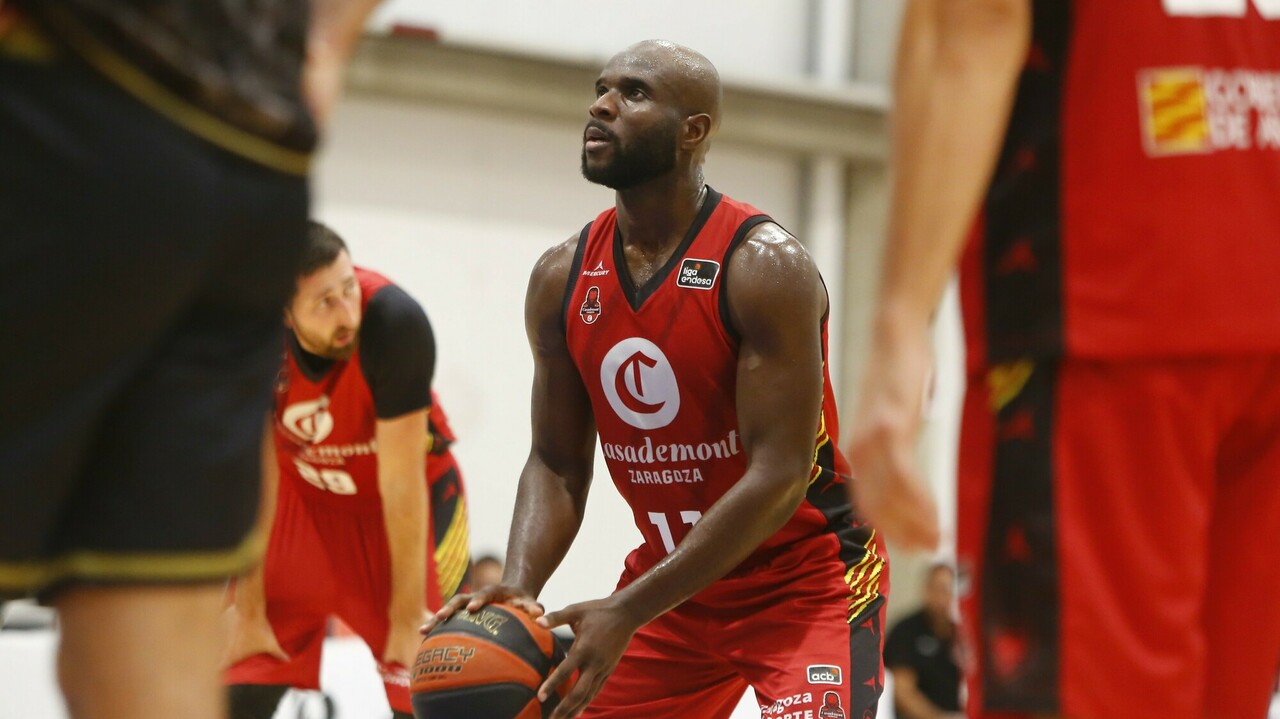Casademont Zaragoza estrena su pretemporada con victoria (87-71)