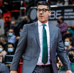 Fotis Katsikaris deja de ser entrenador del Unicaja