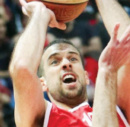 Yotam Halperin, dos años más en el Hapoel Jerusalem