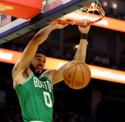 Los Celtics amasacran la cancha de los Warriors, 125-85