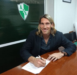 Walter Herrmann vuelve a las canchas