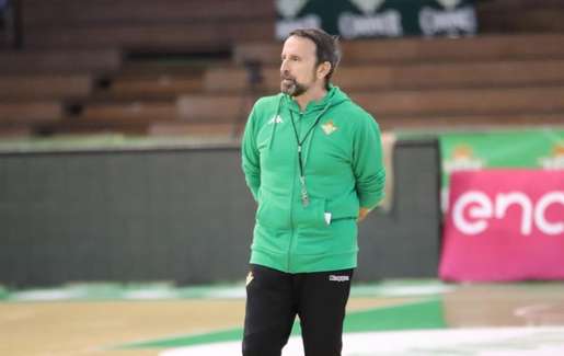 Joan Plaza: "Queremos ir a Madrid a merecernos ganar y a competir los 40 minutos"