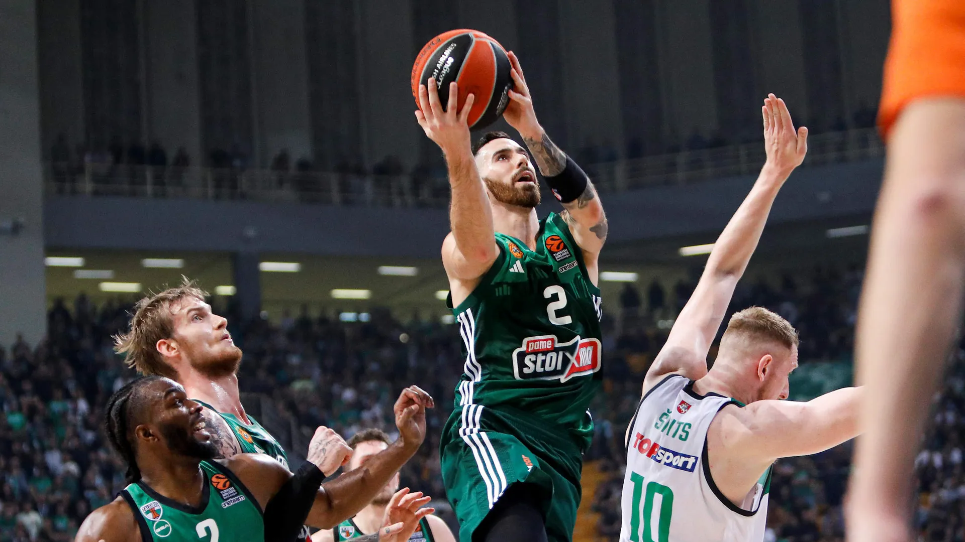 El Panathinaikos arrebata la victoria al Zalgiris, 73-71