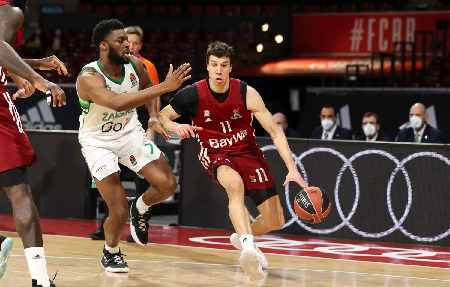 El Bayern Múnich se muestra más sólido ante el Zalgiris (74-65)