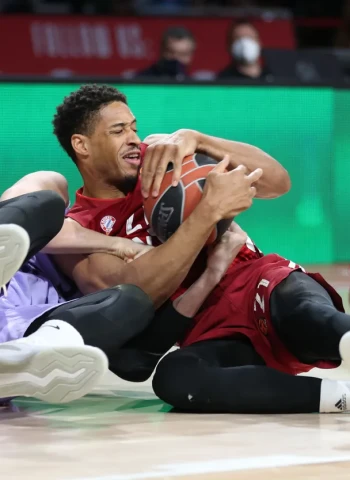[2-2] Un ultradefensivo Bayern Múnich fuerza el quinto (59-52)
