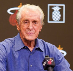 Los Lakers homenajearán a Pat Riley con una estatua en el Crypto.com Arena