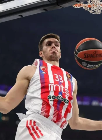 Dubai BC, cerca de cerrar el fichaje de Filip Petrusev con un millonario buyout a Olympiacos
