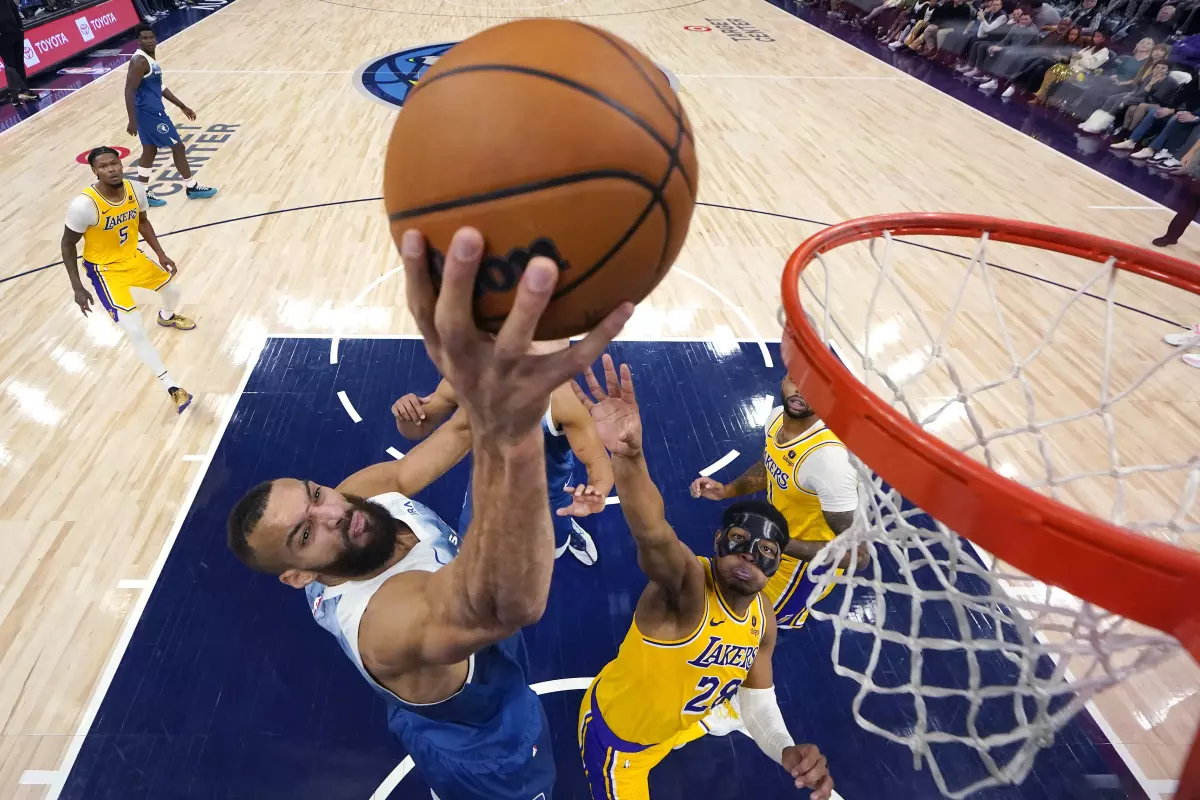 Timberwolves vencen a unos Lakers sin LeBron, que encadenan cuatro derrotas