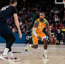 Shannon Evans, en la agenda del Baskonia