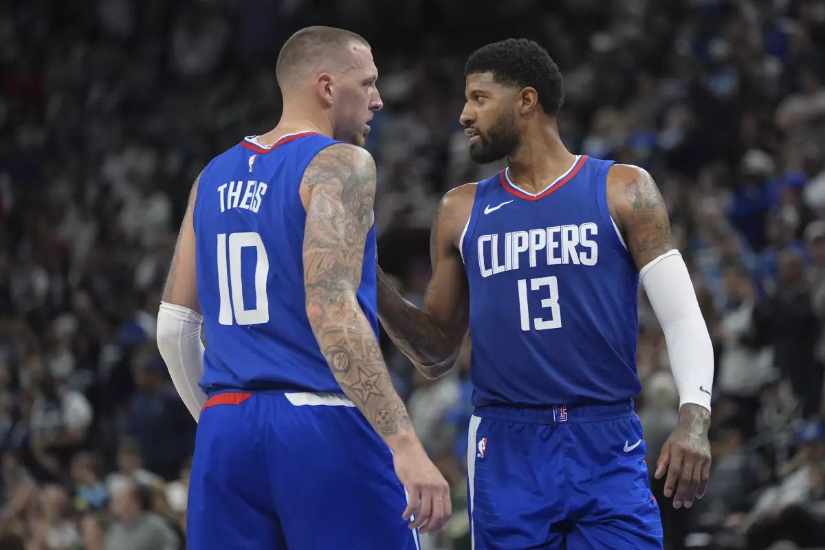 Los Clippers se manejan en el barro de los Wolves