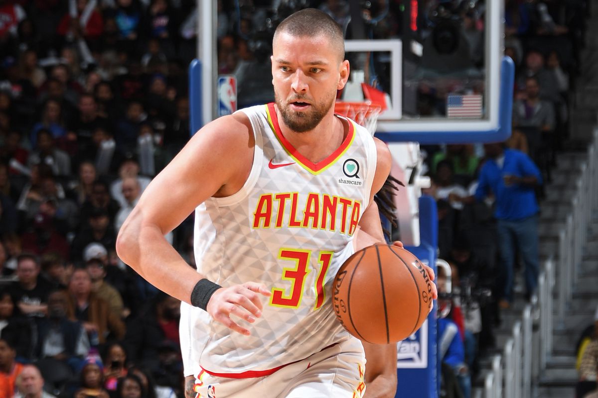 Un accidente de trafico pone en peligro la carrera deportiva de Chandler Parsons