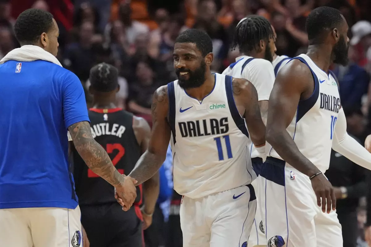 Dallas vence y ya conoce su rival en los playoffs