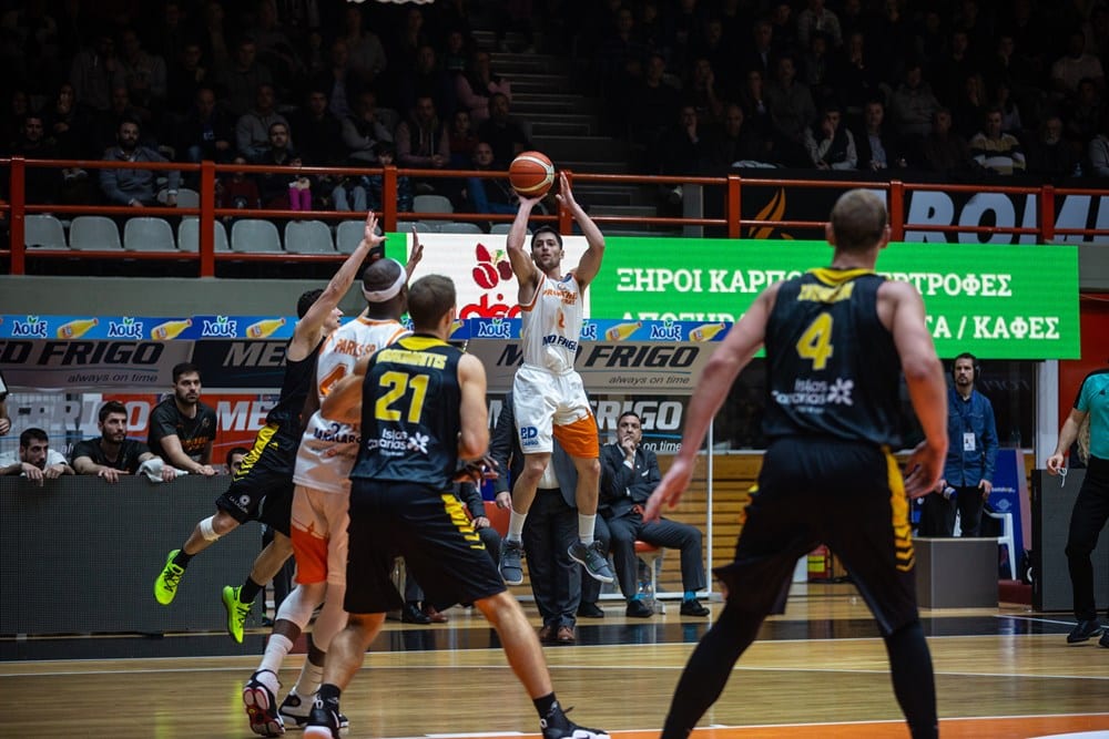 El Iberostar Tenerife cae en Patras y deberá remontar en el Santiago Martín (69-57)