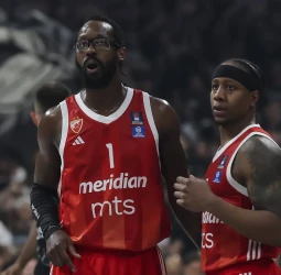 John Brown III queda libre tras salir del Estrella Roja