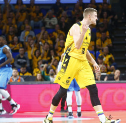 El Iberostar Tenerife prolonga su racha de triunfos (76-59)