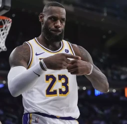 Los Lakers cortan la racha de victorias de New York