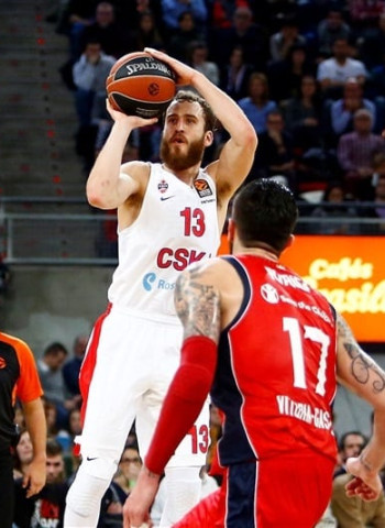 Baskonia tutea al líder, pero cae en el Buesa (81-90)