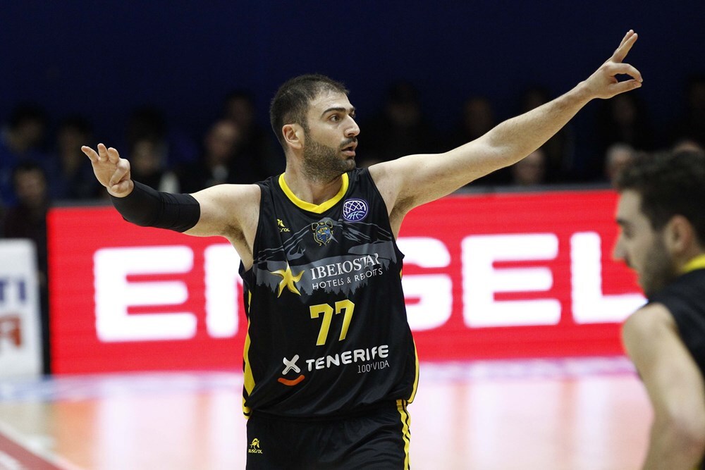 El Cáceres compra veteranía en el mercado de invierno con los fichajes de Kostas Vasileiadis y Kenny Hasbrouck