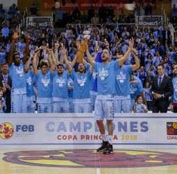 Cafés Candelas se reconcilia con la historia de los campeones (90-86)