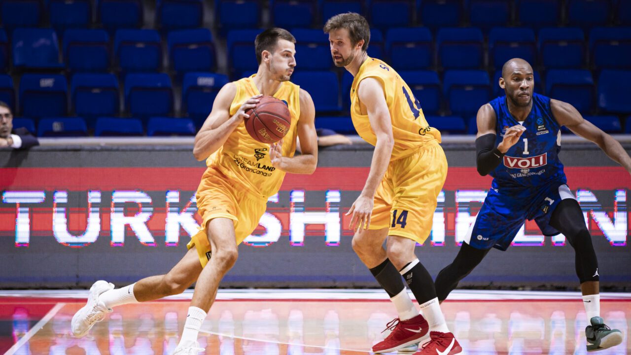 El Dreamland Gran Canaria abre octubre triunfando en un emocionante partido en Podgorica (86-89)