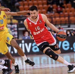 El Olympiacos supera el tesón del ALBA Berlín (87-83)