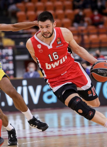 El Olympiacos supera el tesón del ALBA Berlín (87-83)